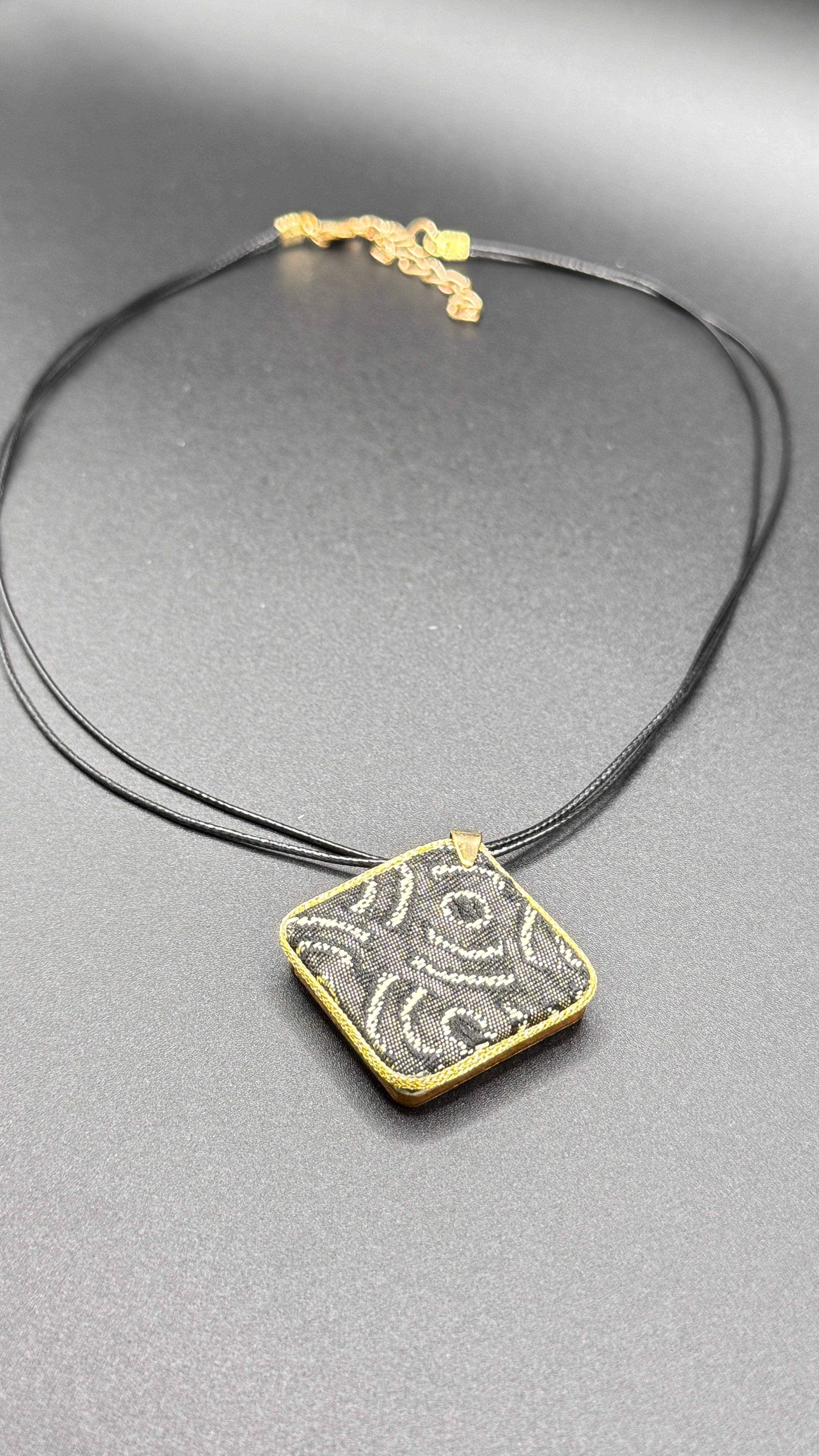 ROYAL SEAL
